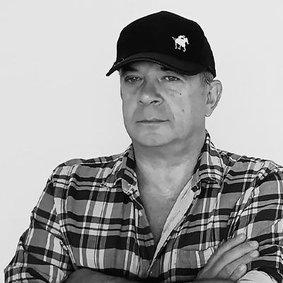 Javier Camarero, PROPIEDAD